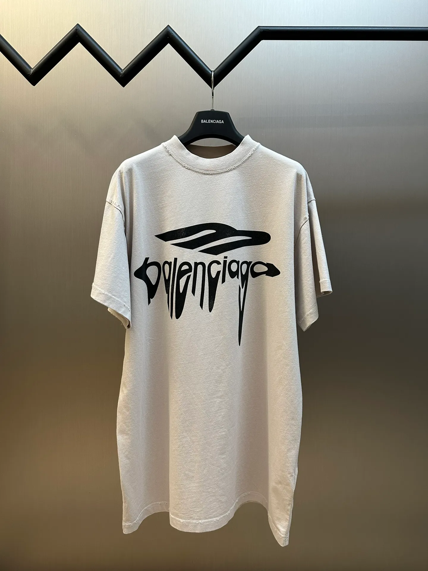 Retro ， 230g。 ， ， 。 ， ， 、 。 ， ， White。 ， 。 ， ， 。 ， 。 ， ， Retro 。 oversize ，oversize ， ， ， 、 、 ， 。 ， ， 。 size：xs s m l